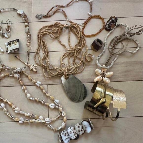 Mermaidcore Jewelry Bundle 04 – Earthy Tones, Wooden& Natural Accents - Picture 6 of 8